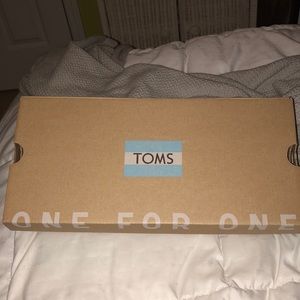 toms